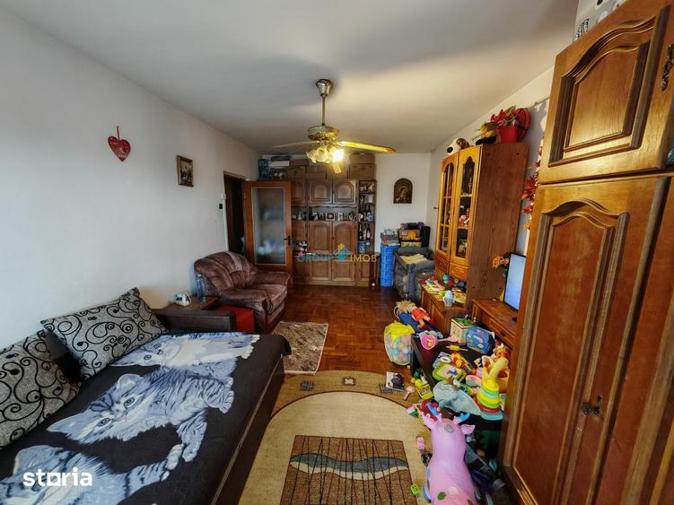 Apartament cu 2 camere decomandat în Banca Națională