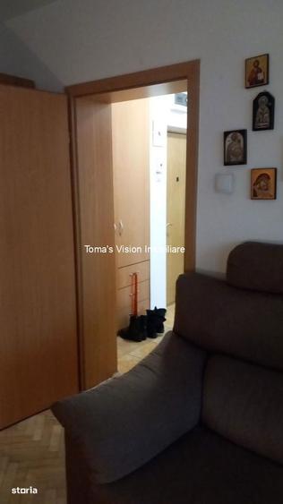 Apartament cu 2 camere semidecomandat, mobilat în Pajura
