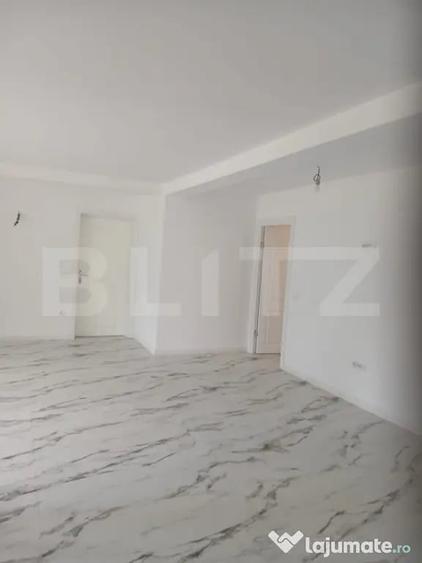 Casă cu 5 camere cu Teren 1675 Mp în Mănăstirea Humorului