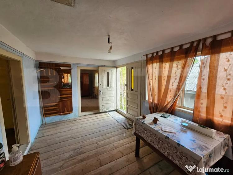 Casă cu 7 camere cu Teren 1855 Mp în Tomuțești