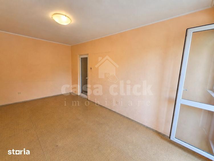 Apartament cu 2 camere decomandat în Micro 13