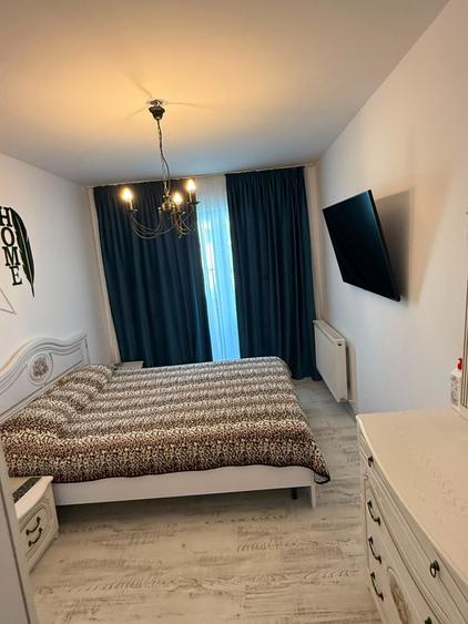 Apartament cu 3 camere, mobilat în Lazaret