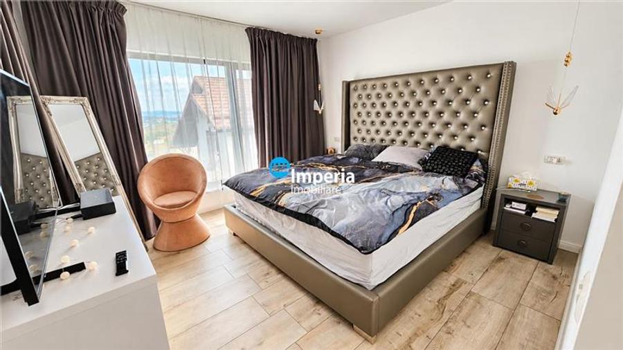 Casă individuală cu 4 camere cu Teren 268 Mp în Bucium