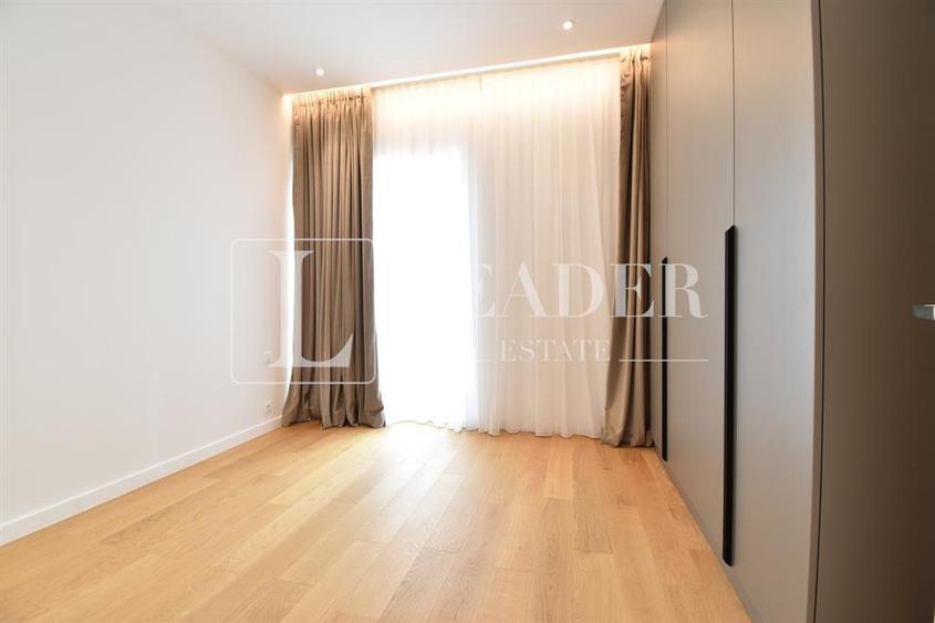 Apartament cu 3 camere semidecomandat, mobilat în Floreasca