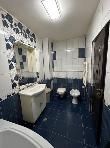 Apartament cu 2 camere semidecomandat, mobilat în Florești