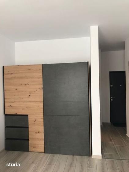 Garsonieră decomandată în Central