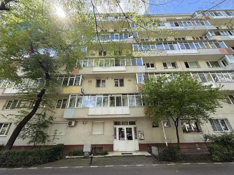 Apartament cu 2 camere semidecomandat în Chibrit