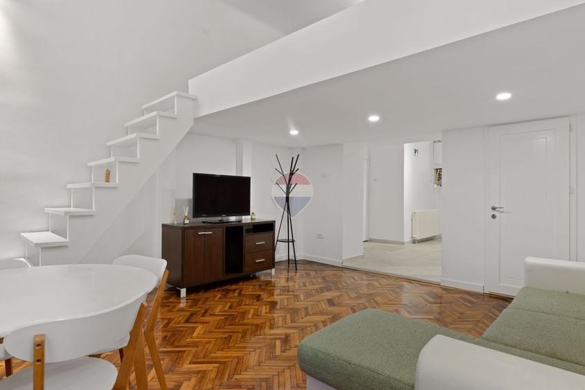 Apartament cu 2 camere semidecomandat, mobilat în Ultracentral