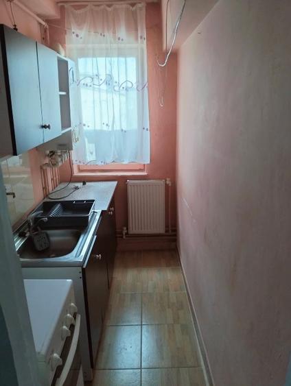 Apartament cu 2 camere semidecomandat în Liliacului