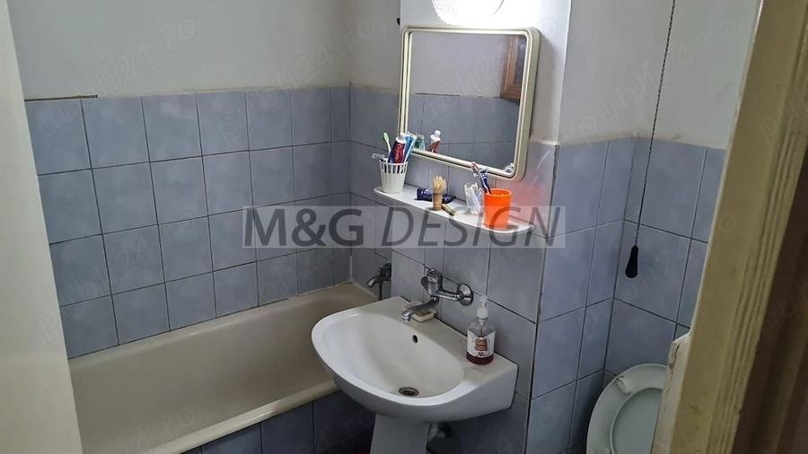 Apartament cu 3 camere decomandat în Lipovei