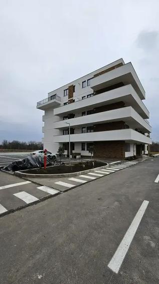 Apartament cu 3 camere în Băneasa