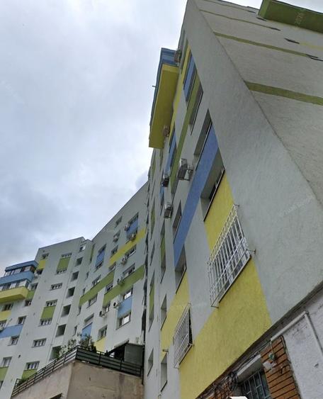 Apartament cu 4 camere decomandat în 13 Septembrie
