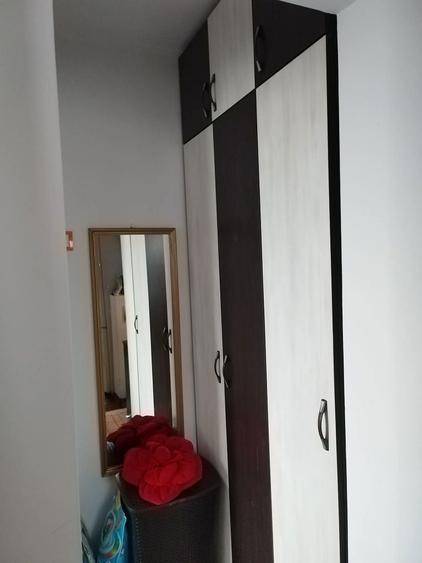 Apartament cu 3 camere decomandat în Olari