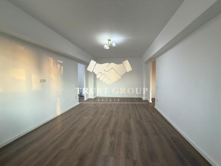 Apartament cu 3 camere semidecomandat în Gorjului