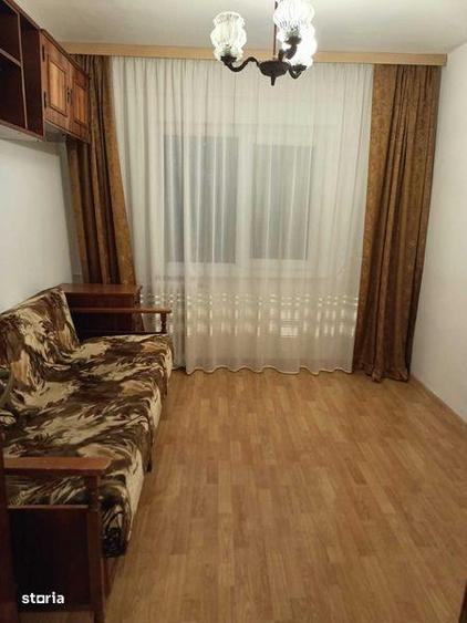 Apartament cu 3 camere decomandat în Brazda lui Novac