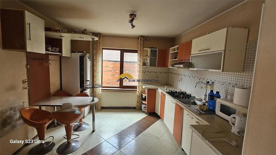 Casă cu Teren 330 Mp în Golești (Ștefănești)