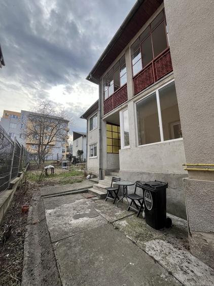 Casă cu 4 camere în Andrei Mureșanu