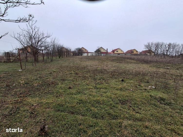 Casă cu 4 camere în Preajba