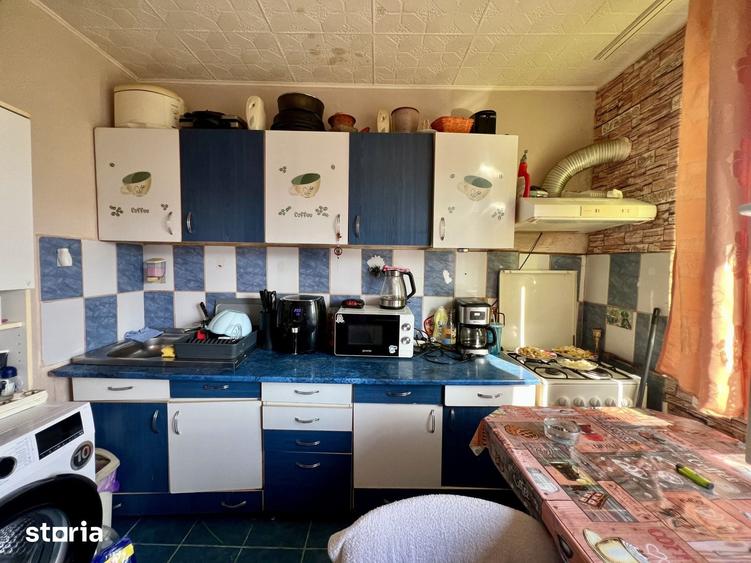 Apartament cu 2 camere decomandat în Buziașului