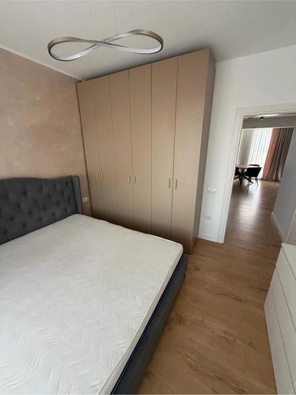 Apartament cu 2 camere semidecomandat în Tunari