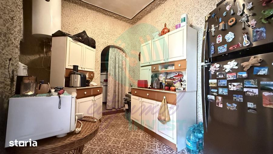 Casă cu 3 camere cu Teren 143 Mp în Decebal