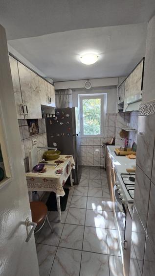 Apartament cu 2 camere semidecomandat în Popoveni