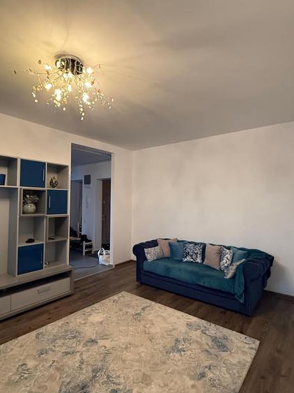 Apartament cu 3 camere decomandat în Grozăvești