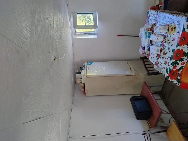 PROPRIETAR Vand casa, 61m.p.,3 camere,locuibila zona Primarie Stefanesti .la 7km de Pitesti