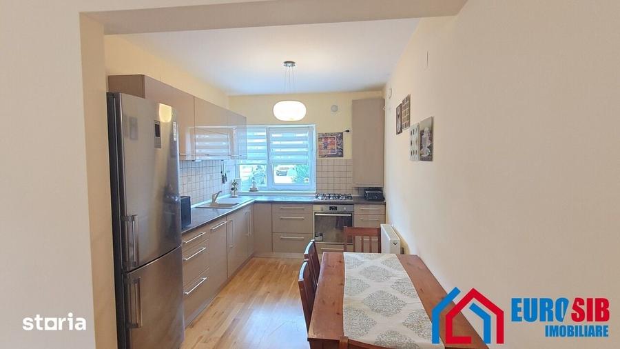 Casă cu 4 camere cu Teren 366 Mp în Central