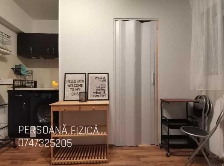 Garsonieră decomandată în Socola