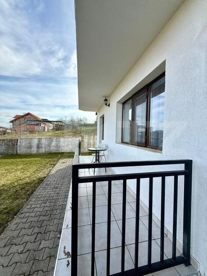 Apartament cu 3 camere decomandat, mobilat în Sud-Est