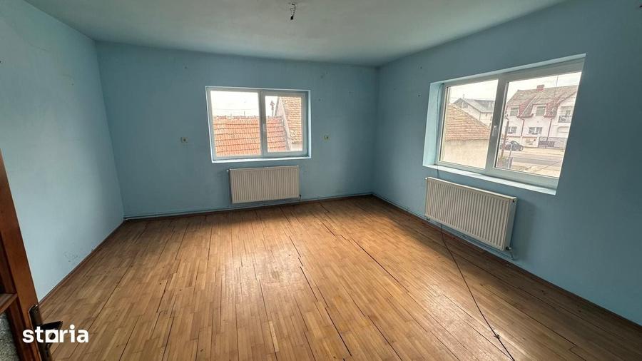 Apartament cu 2 camere în Cristian