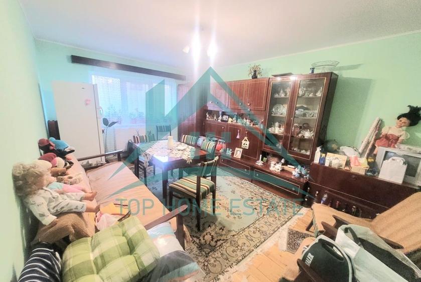 Apartament cu 3 camere decomandat, mobilat în Baciu