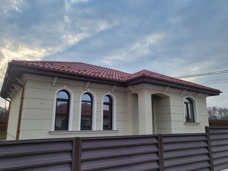 Casă individuală cu 3 camere cu Teren 450 Mp în Central