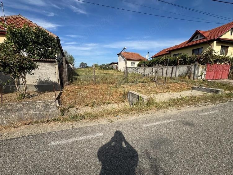 Teren de 3125 mp, în Tetila