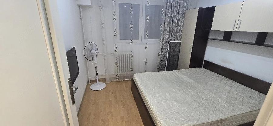 Apartament cu 2 camere semidecomandat în Progresul