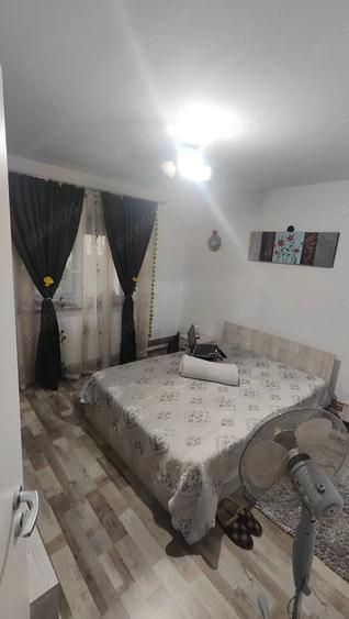 Apartament cu 2 camere decomandat în Girocului