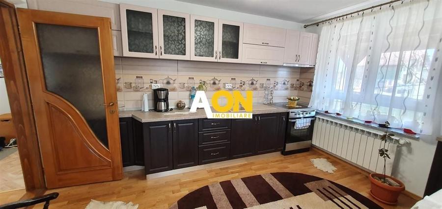Casă individuală cu 6 camere cu Teren 300 Mp în Ampoi 3