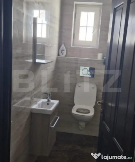 Spațiu comercial, de 300 mp, în Central