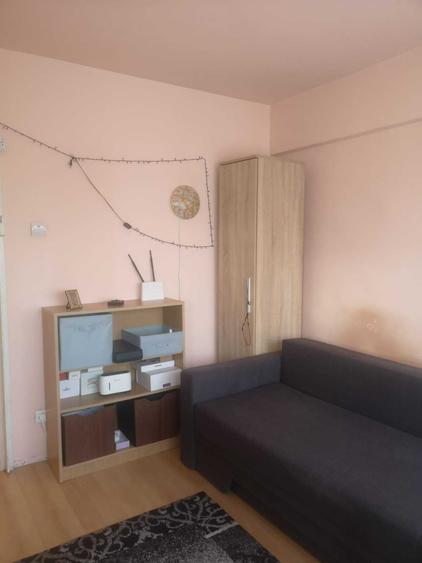 Apartament cu 3 camere decomandat în Lujerului