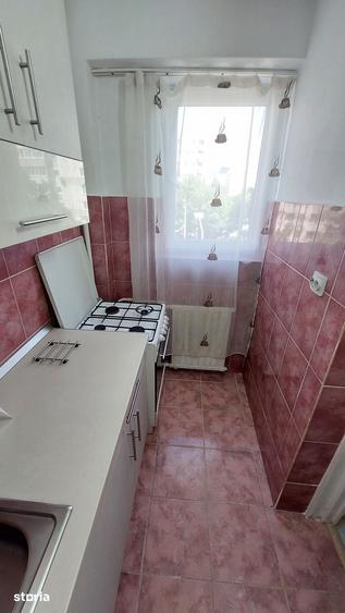 Basarabia,Bd. Chisinau, 3/10, renovata,15 min mers metrou,Mega Mall - 13