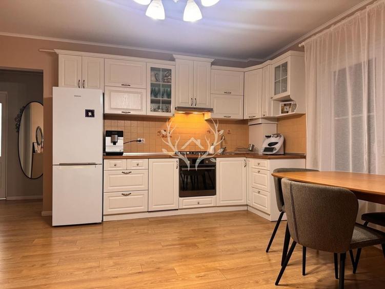 Apartament cu 3 camere semidecomandat în Mănăștur