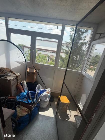 Apartament cu 3 camere decomandat în Nicolae Bălcescu