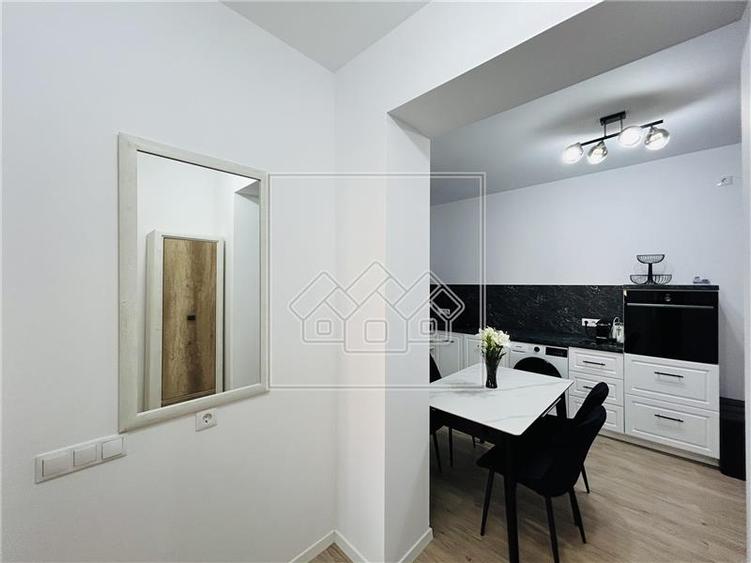 Apartament cu 2 camere semidecomandat în Ultracentral