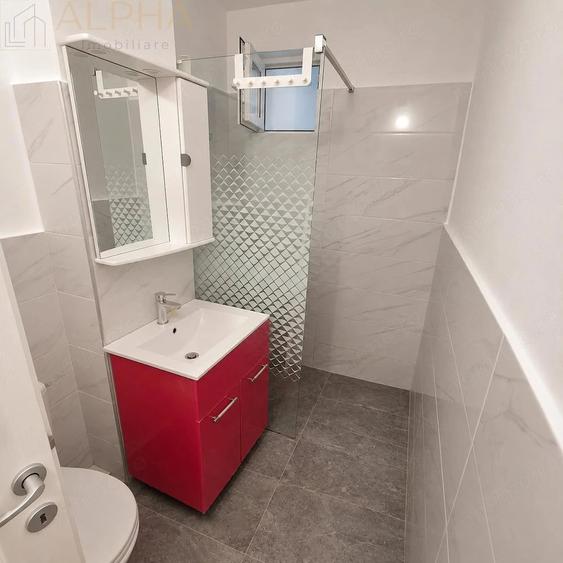 Apartament cu 2 camere semidecomandat în Independenței