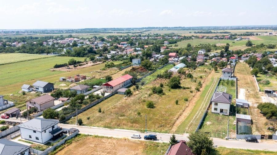 Teren Construcții intravilan de 1970 mp, în Zurbaua