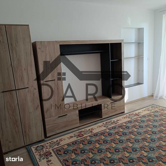 Oferim in chirie apartament cu trei camere Dambul Pietros - 2