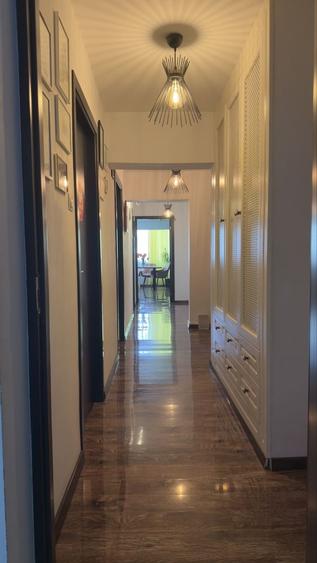 Apartament cu 4 camere decomandat în Central