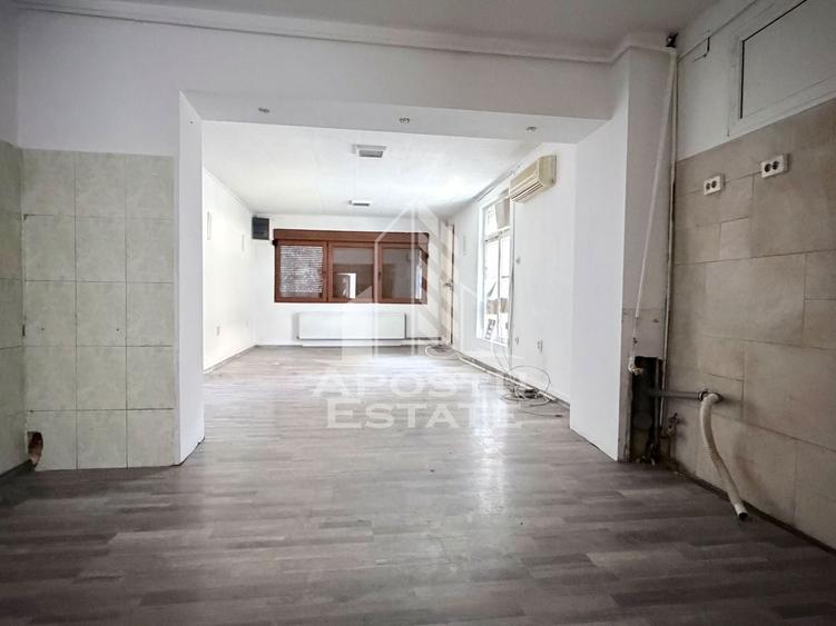 Casă individuală cu 3 camere cu Canalizare în Dâmbovița