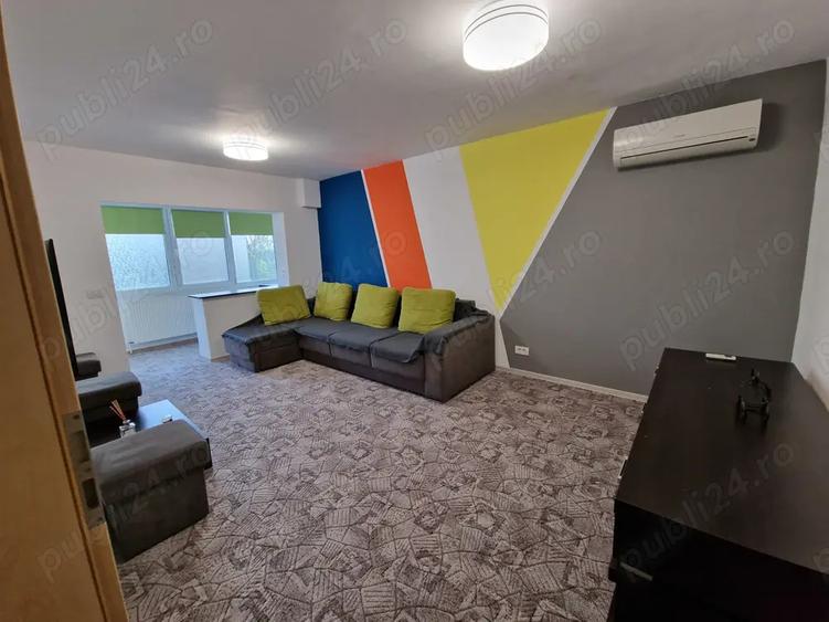 Apartament cu 4 camere decomandat în Bucovina